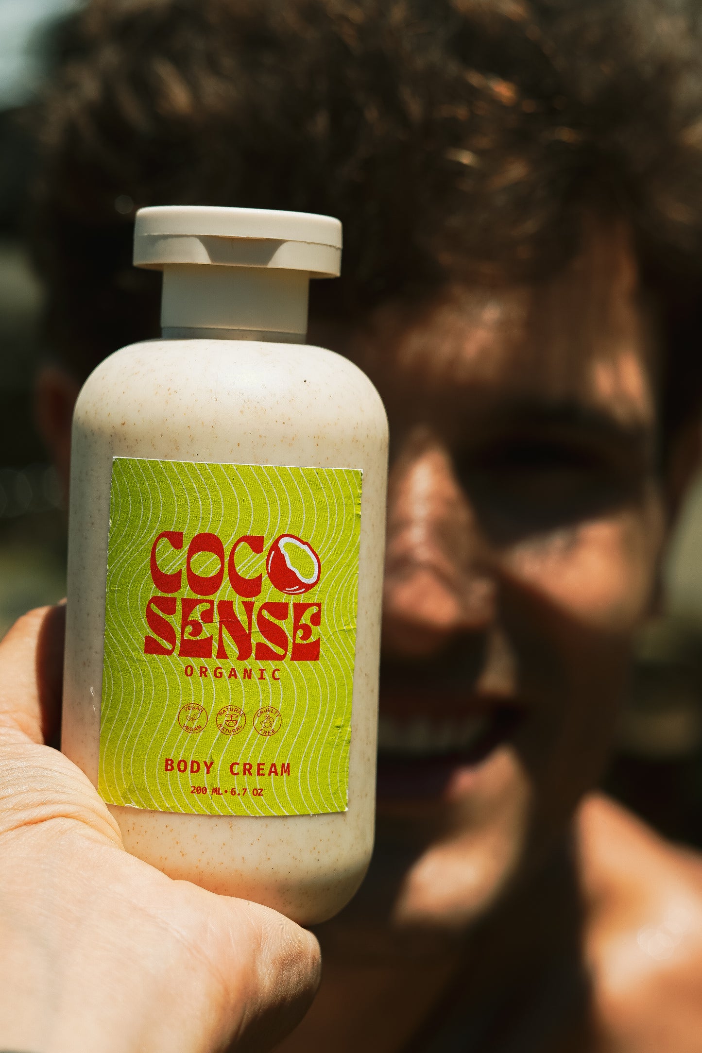 Hydrating coconut body cream for deep skin nourishment